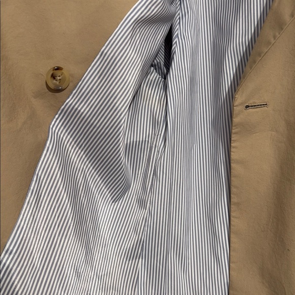 Tan coat - Picture 6 of 8